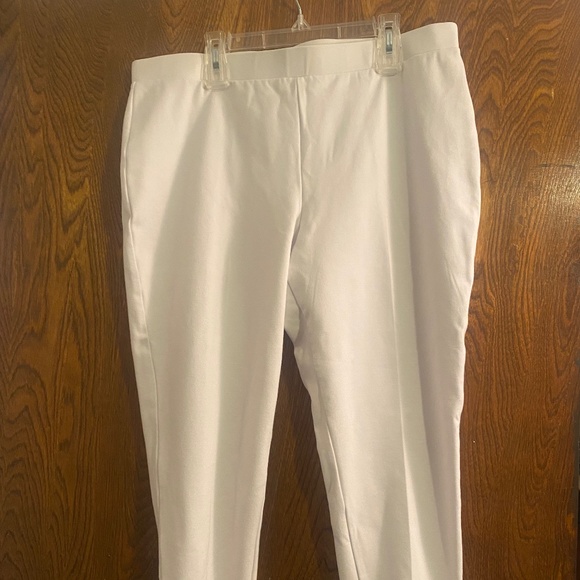 Chico's Pants - Chico White Crop Pull On Pants Size 2/12